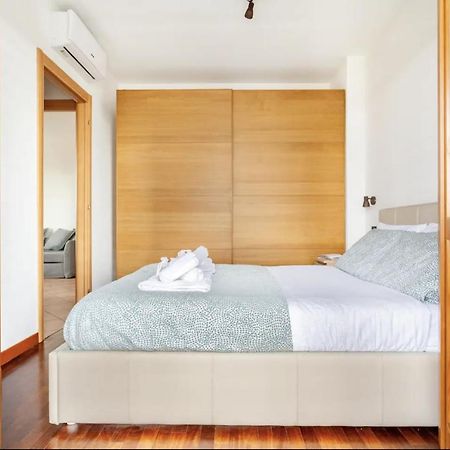 Lussuoso Attico Con Garage Gratis Vicino Al Duomo E Allo Ieo Милан Экстерьер фото